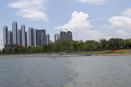 与日晒中的海边和海滨海岸线海洋旅行石头旅游支撑海岸悬崖海景天空图片