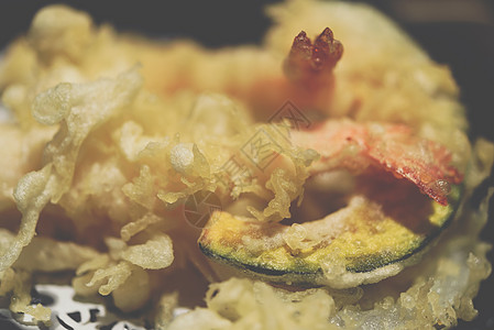 泰国街头食品市场或餐馆Temtura餐厅小吃美食香菜食物寿司桌子海鲜油炸涂层图片