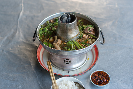 烤肉菜汤炖牛肉 清脆牛肉营养蔬菜烹饪肌腱饮食早餐奶牛火锅盘子美食图片