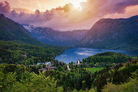 Julian Alps的Bohinj湖空中视图高地浸信会环境旅游季节教会天空天线国家地标图片