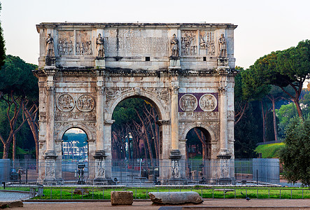 君士坦丁大拱和意大利罗马背景的宫殿历史性古董观光帝国大理石纪念碑石头游客纪念馆遗产图片