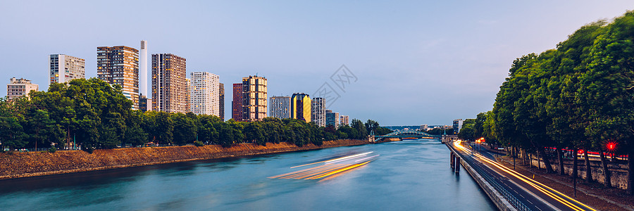 塔台 摩天大楼和前塞城的建筑物地标建筑学天空全景天际市中心办公室首都商业旅行图片