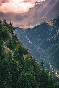 Fagaras山 Sibiu Romani等地的Balea瀑布岩石森林风景旅行石头蓝色全景流动天堂峡谷图片