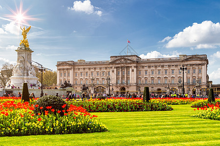 英国伦敦白金汉宫 请访问InfoFinland上的旅行窗户地标交通金子日落雕像游客纪念馆地面图片