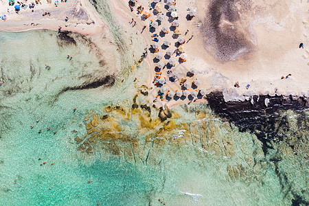 克里特克拉姆沃萨岛附近Balos海滩的空中景象游泳热带海岸蓝色海洋天空清水背景旅行天蓝色图片