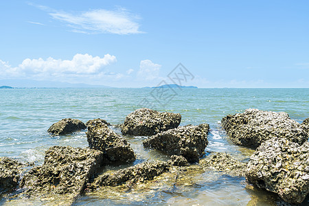 海滩和海洋景观 珊瑚礁岩石海滩蓝色海景热带天空支撑石灰石牡蛎晴天海岸线旅游图片