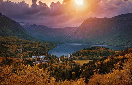 Julian Alps的Bohinj湖空中视图天线国家天空高地风景环境旅游高山公园浸信会图片