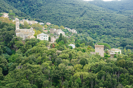 Cap Corse 浮景大礼包天空马戏团蓝色风景海滩假期村庄旅行绿色背景图片