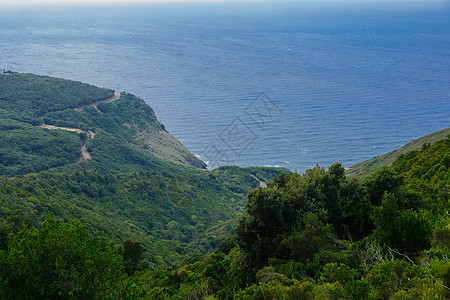 Cap Corse 浮景大礼包风景海岸支撑绿色天空假期旅行蓝色马戏团背景图片