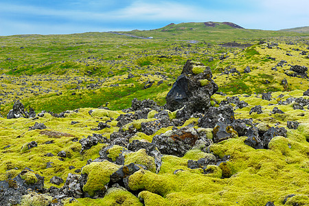 半岛火山景观绿色土地荒野旅游岩石戏剧性爬坡地标海岸天空图片