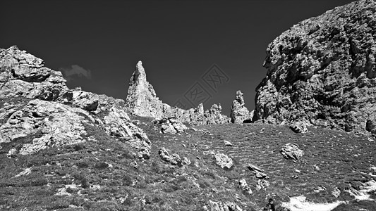 特伦蒂诺阿尔托阿迪埃天空公园蓝色高山旅行山脉小路地标风景草地图片