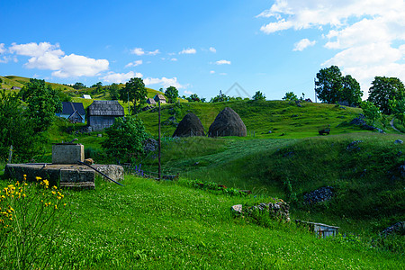 Durmitor村农村公园假期天空国家蓝色岩石旅行村庄旅游图片