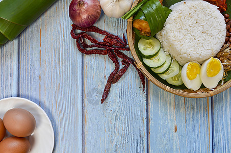 纳西莱马克黄瓜文化盘子叶子食物香料马来语早餐烹饪花生图片