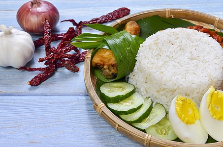 纳西莱马克盘子香蕉马来语烹饪花生叶子文化香料辣椒早餐图片