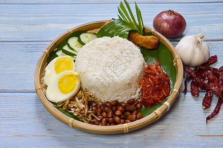 纳西莱马克传统花生马来语辣椒黄瓜椰子香蕉香料早餐叶子图片
