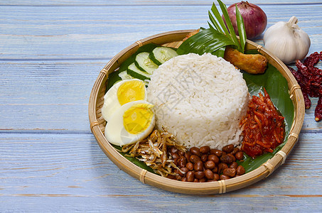 纳西莱马克烹饪小贩马来语美食辣椒香料花生文化食物油炸图片