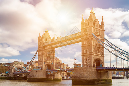 伦敦塔桥 在黄金时段 英国伦敦石头历史阳光国家城市旅行游客塔桥建筑学花岗岩图片