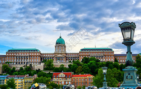 匈牙利布达佩斯Buda Castle旅游建筑爬坡天空皇家历史性蓝色城堡城市纪念碑图片