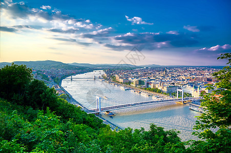 匈牙利布达佩斯空中观察 匈牙利布达佩斯蓝色全景首都旅游害虫地标城市景观爬坡建筑学图片