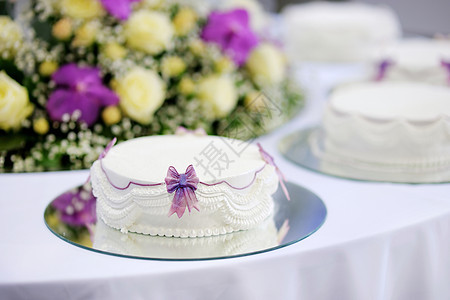 美味的白色婚礼蛋糕面包新娘奶油派对装饰丈夫食物庆典巧克力风格图片