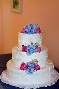 美味的结婚蛋糕丈夫奶油新娘桌子婚礼风格面包派对甜点丝带图片