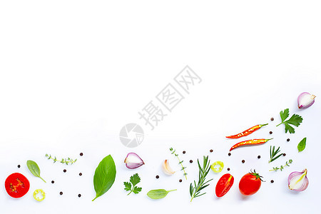白色背景的各种新鲜蔬菜和草本植物 健康营养迷迭香食物小吃烹饪厨房火腿美食饮食香料图片