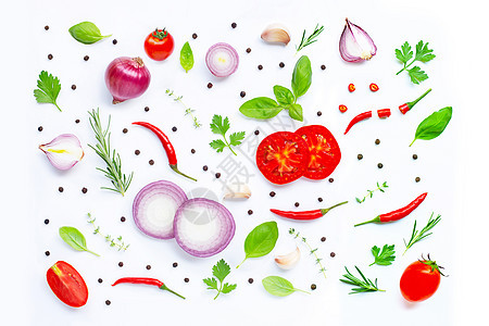 白色背景的各种新鲜蔬菜和草本植物 健康营养迷迭香百里香香料小吃火腿胡椒食物美食草药图片