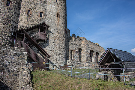 德国最好的保存城堡夹石废墟绿色王朝石工灰色中产阶级拱道爬坡防御塔图片