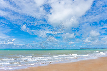 透明蓝色海水背景的视图 A海滩天线涟漪假期阳光波纹旅行游泳晴天海洋图片