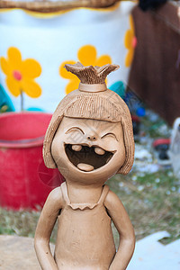 用于花园装饰的陶瓷娃娃 可爱陶瓷陶瓷锅黏土雕塑制品微笑风格乐趣女孩工艺玩具手工图片