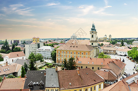 日落在匈牙利的 Eger 上戏剧性堡垒庭院历史橙子石工纪念碑旅行院子城市图片