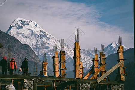Annapurna从未完成的房屋中图片
