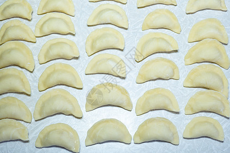 土制美味手工制作的面粉加灰粉 等待烹饪国家土豆面团食物团体桌子白色美食水饺文化图片