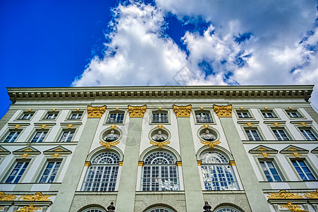 德国慕尼黑尼芬堡宫城市历史花园皇家蓝色游客旅行城堡建筑学天空图片