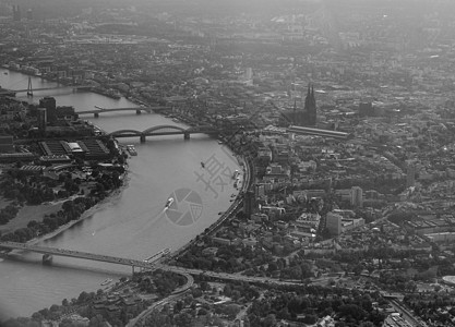 Koeln 空中视图建筑学大教堂白色城市黑色主场地标鸟瞰图建筑教会图片