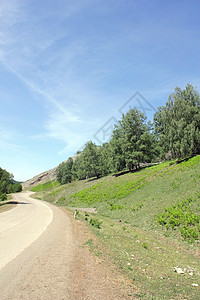 夏季漫游绿色阳光山脉森林太阳天空植物蓝色光束曲线图片