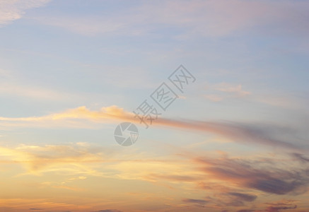 美丽的夜晚天空天气橙子飞行红色阳光蓝色太阳海浪环境黄色图片