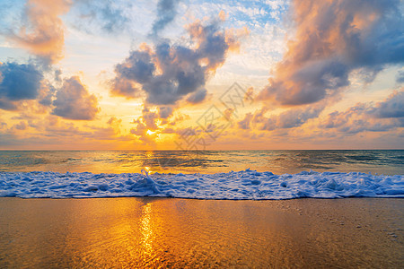 在三井海滩日落图片
