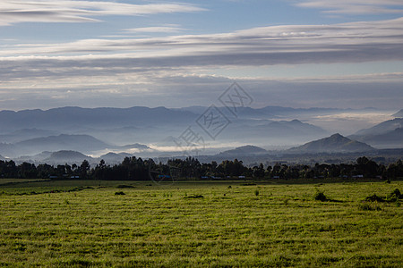 卢旺达火山国家公园的美丽风景 卢旺达火山旅行丘陵土地日出爬坡农场日落公园场地图片