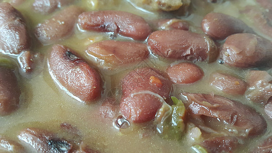 仔细观察烤熟的红肾豆盘子粮食大豆杂货宏观饮食扁豆活力营养烹饪厨房图片