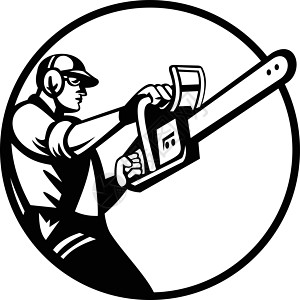 Arborist 或树立外科 持有电链锯的侧视图园丁景观乔木零售商打印链锯木工人电锯男性蚀刻图片