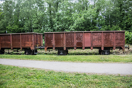 铁路的铁货车路线分支机构金属运输货运量交通火车垃圾车货物树木图片