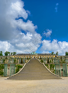 德国波茨坦的桑苏奇宫公园城堡建筑地标阳台旅游建筑学花园雕塑旅行图片