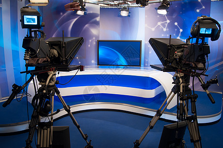 电视演播室布景广播新闻设备面试录音信息工作室舞台媒体背景图片