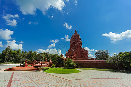 泰国布里拉姆的风格寺佛塔宝塔旅游目的地艺术天空石头吸引力宗教建筑学图片