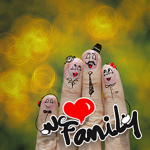 幸福的手指一家抱着我们爱家人商业喜悦拥抱男人女孩男性夫妻女性家庭网络图片