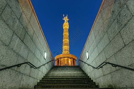晚上在柏林的胜利专栏旅行天空景观战队建筑首都地标纪念碑城市围城图片