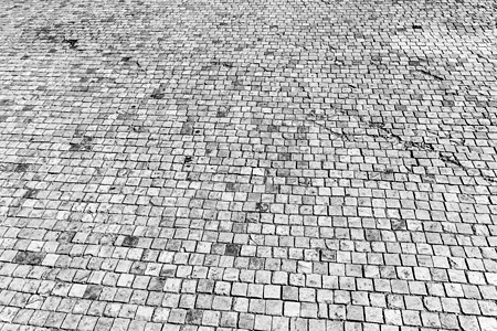 花岗岩纹理老路面岩石白色黑色鹅卵石灰色正方形小路人行道马赛克材料背景图片