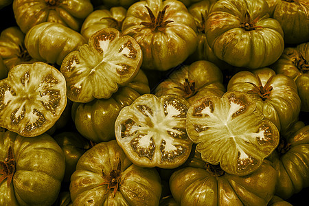 市场上的新鲜黄黄红番茄水果胡椒洋葱植物叶子花园团体收成生产饮食图片