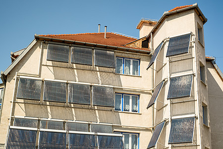 建筑物上的太阳能热水系统;图片